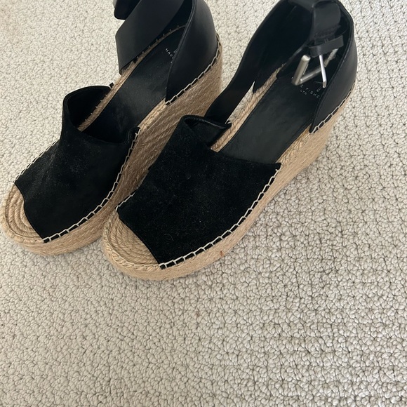 Marc Fisher Wedges - Picture 4 of 4